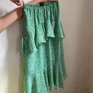 Green tiered midi skirt!